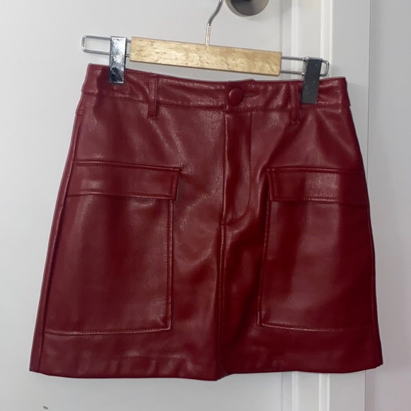 Zara Faux Leather Red Mini Skirt - Picture 2 of 4